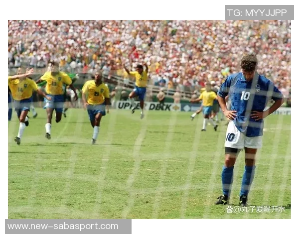 意大利巴西传奇球星同场竞技巴乔卡福罗马里奥重温经典对决